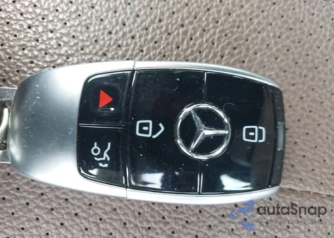 2020 Mercedes-Benz E 350 4Matic z USA, uszkodzony, nr VIN W1KZF8EB7LA822944